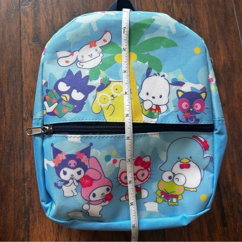 Hello Kitty Backpack - Picture 2 of 12